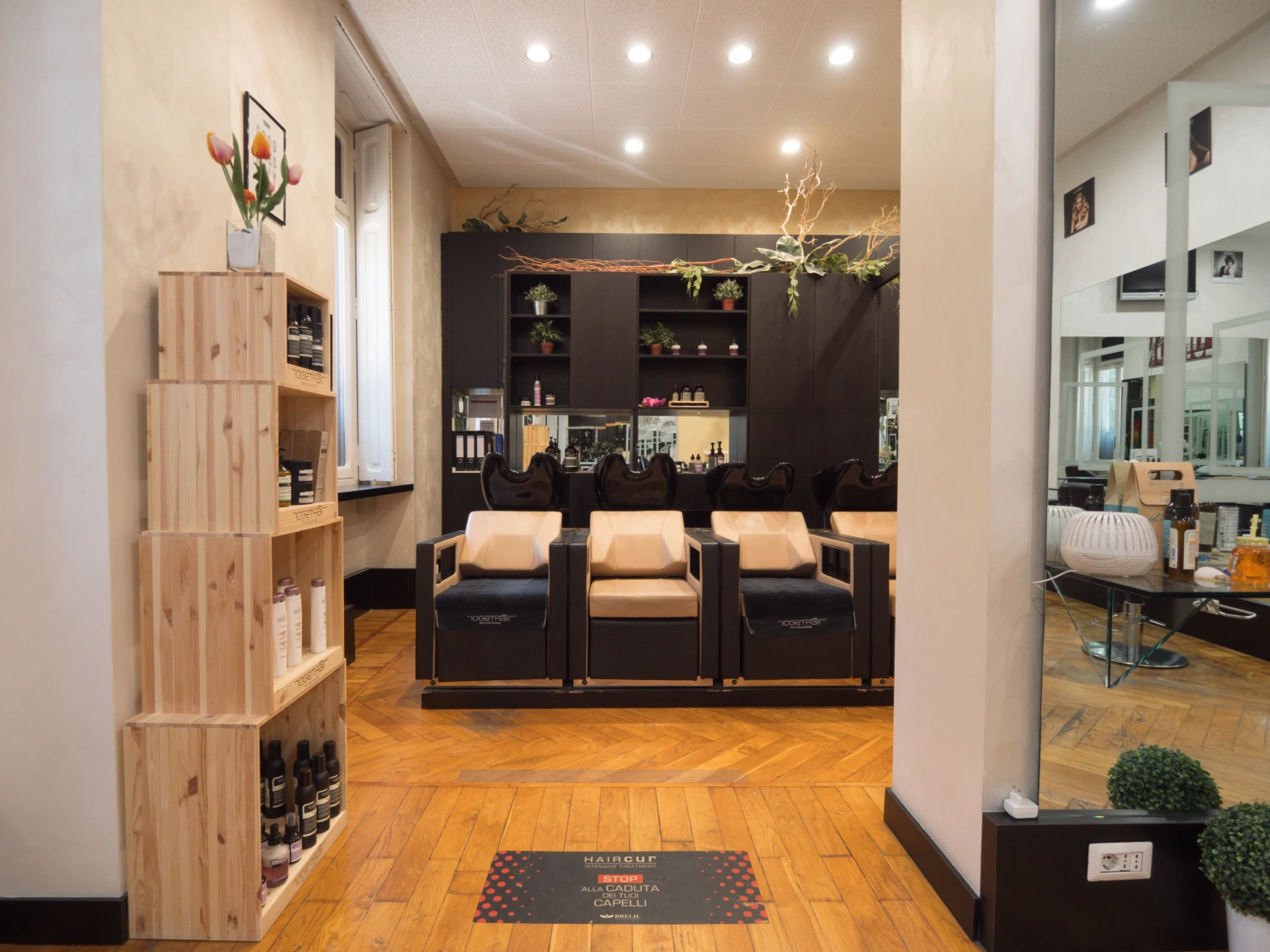 interno salone glamatric re umberto torino